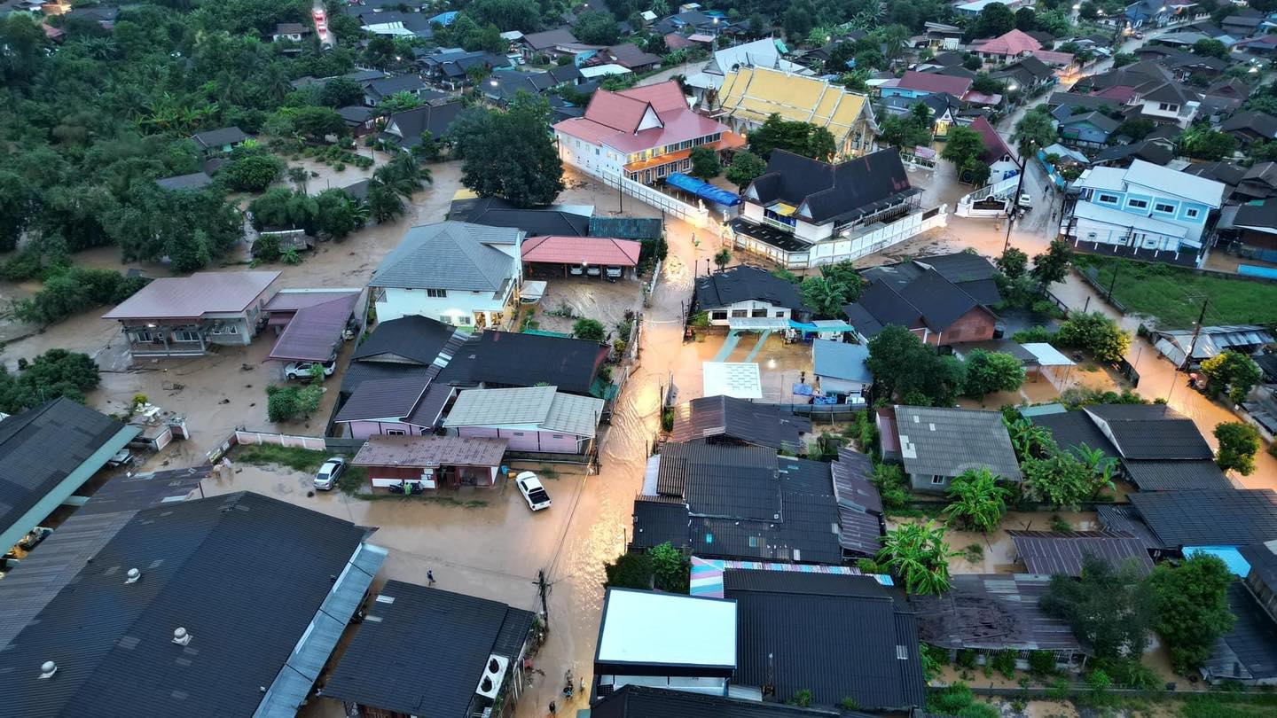 ทางหลวงเชียงราย-เชียงใหม่ ปิดการจราจร เหตุน้ำท่วมหนักและดินถล่ม