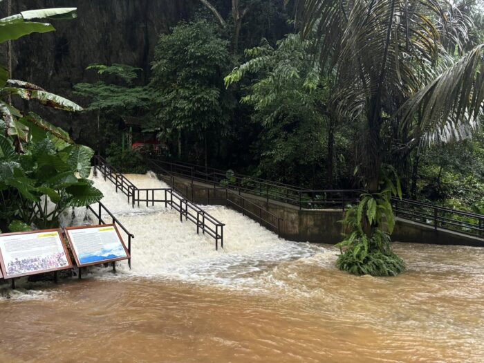 ถ้ำหลวง เชียงราย เผชิญน้ำท่วมหนักสุดในรอบ 13 ปี